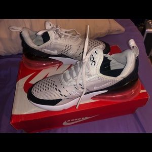 Nike air 270